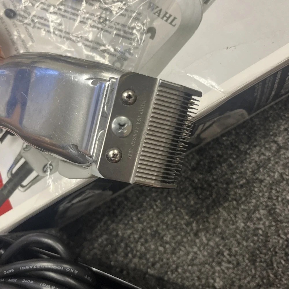 Wahl 8500 Professional Senior Corded Clipper Hair Barber - Complete In Box